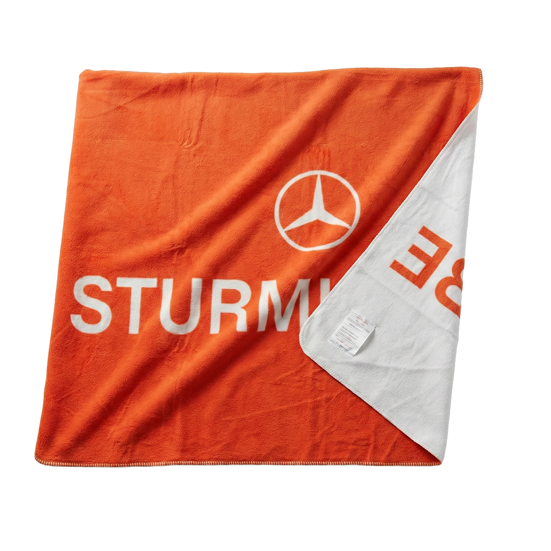 STURMHAUBE x Mercedes-Benz Stern Kuscheldecke