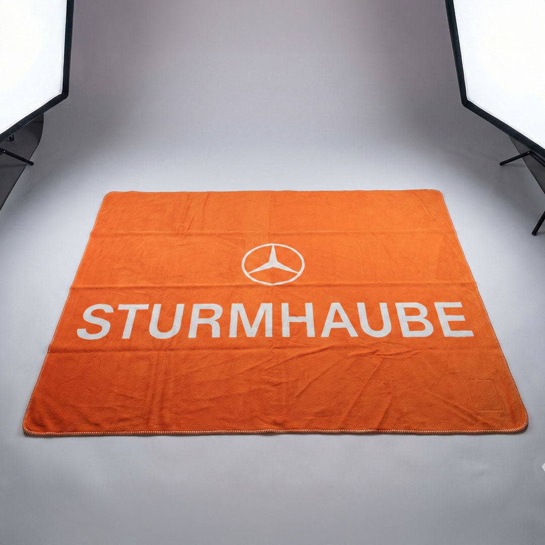 STURMHAUBE x Mercedes-Benz Stern Kuscheldecke